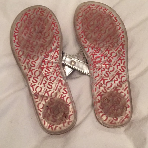 Cute Michael Kors sandals - Picture 4 of 4